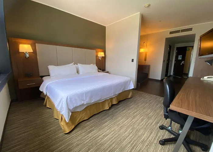 Express Santa Fe By Ihg Hotel