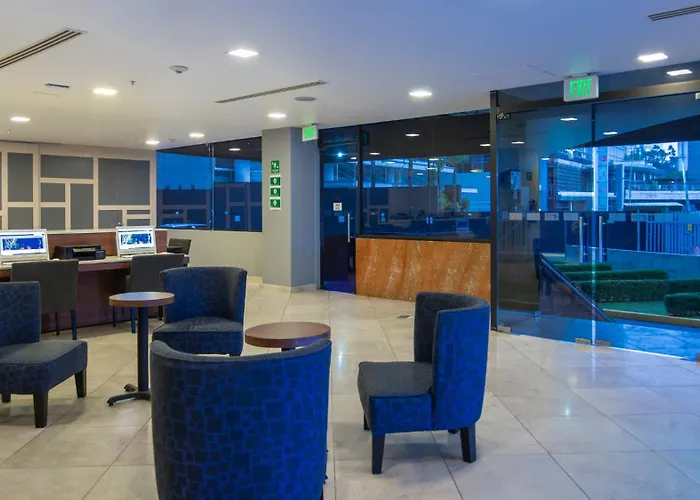 Express Santa Fe, An Ihg 4*