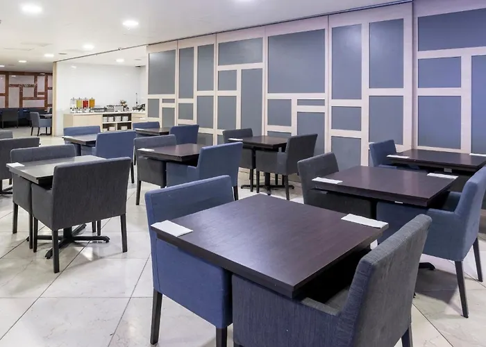 Hotel Express Santa Fe, An Ihg 4*