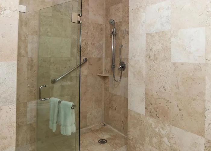 Hotel Express Santa Fe, An Ihg 4*