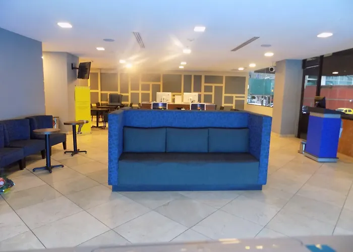 Hotel Express Santa Fe, An Ihg